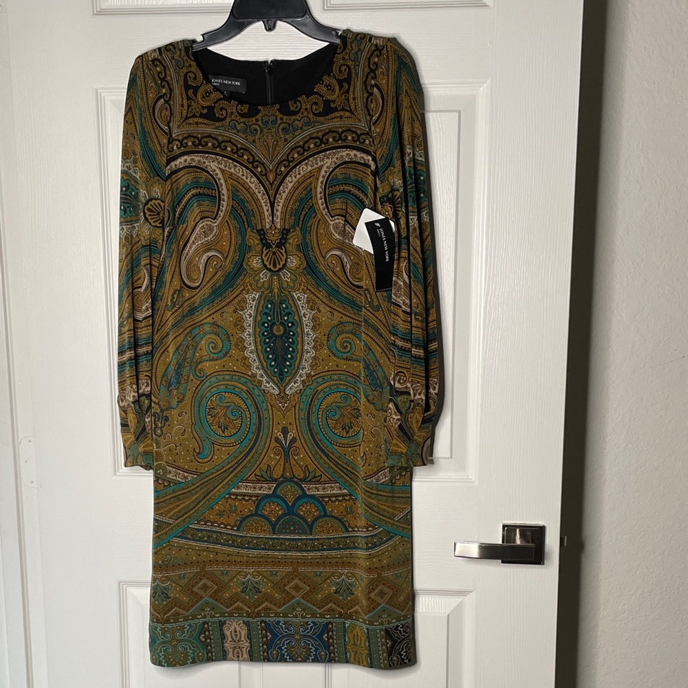 NWT Jones New York Green and Gold Paisley Long Sleeve Midi Dress